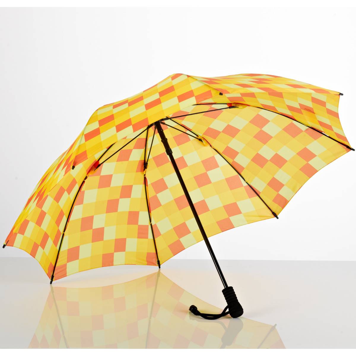 Swing Liteflex Trekking Umbrella – Featherlight, Nearly Unbreakable Fiberglass Frame, Waterproof Teflon-Coated Canopy, Perfect for Hiking and Outdoor Adventures
